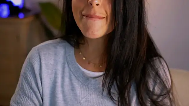 anabelcurvy online show from December 2024 04:50:01 PM