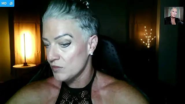 Snapshot of Devon2020 chatting on February 2026 12:13:02 PM Devon2020 online show from February 2026 12:13:02 PM