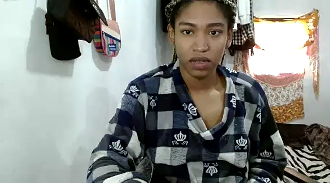 angelamarie1 online show from February 2025 03:10:01 PM