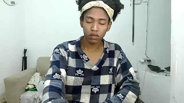 angelamarie1 online show from September 2025 10:40:01 AM