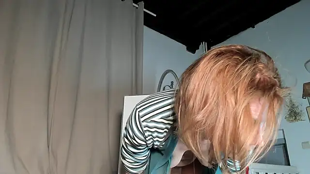 Lola Belgium online show from February 2025 09:20:02 PM