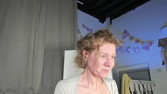 Lola Belgium online show from March 2025 09:15:02 PM