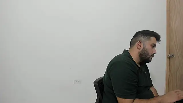 Snapshot of isearchcompany chatting on September 2025 11:04:01 PM isearchcompany online show from September 2025 11:04:01 PM