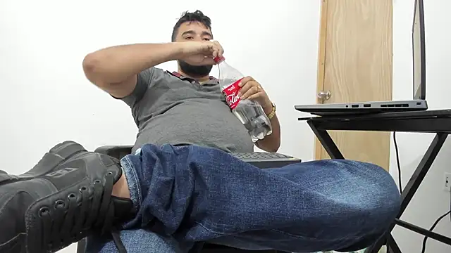 Snapshot of isearchcompany chatting on November 2025 11:26:02 PM isearchcompany online show from November 2025 11:26:02 PM