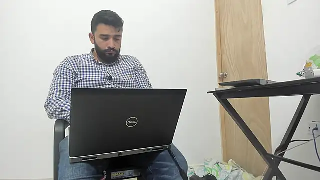 Snapshot of isearchcompany chatting on November 2025 10:30:01 PM isearchcompany online show from November 2025 10:30:01 PM