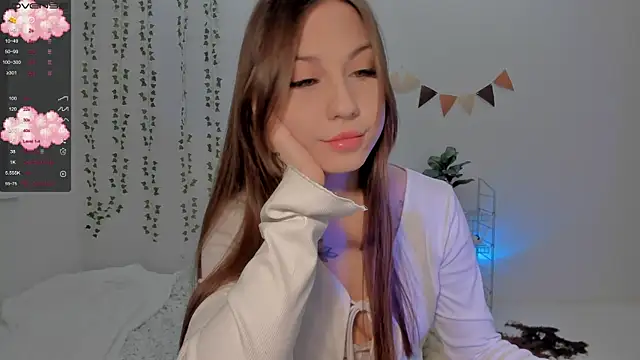 Snapshot of Mary_tiim chatting on December 2024 03:33:02 PM Mary tiim online show from December 2024 03:33:02 PM