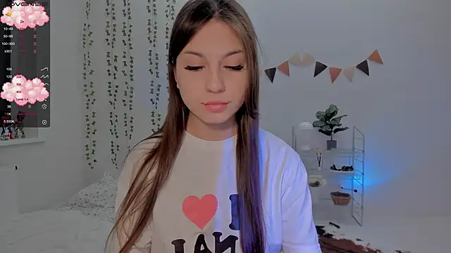 Snapshot of Mary_tiim chatting on January 2025 09:00:02 PM Mary tiim online show from January 2025 09:00:02 PM