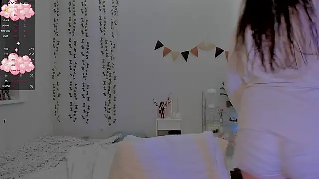 Snapshot of Mary_tiim chatting on January 2025 06:26:01 PM Mary tiim online show from January 2025 06:26:01 PM