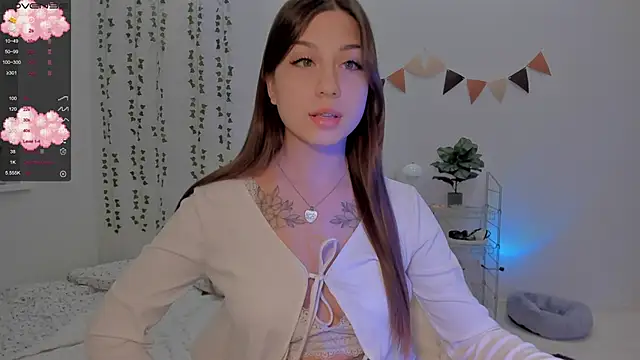 Snapshot of Mary_tiim chatting on January 2025 06:45:01 PM Mary tiim online show from January 2025 06:45:01 PM