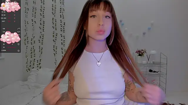 Snapshot of Mary_tiim chatting on February 2025 04:56:02 PM Mary tiim online show from February 2025 04:56:02 PM