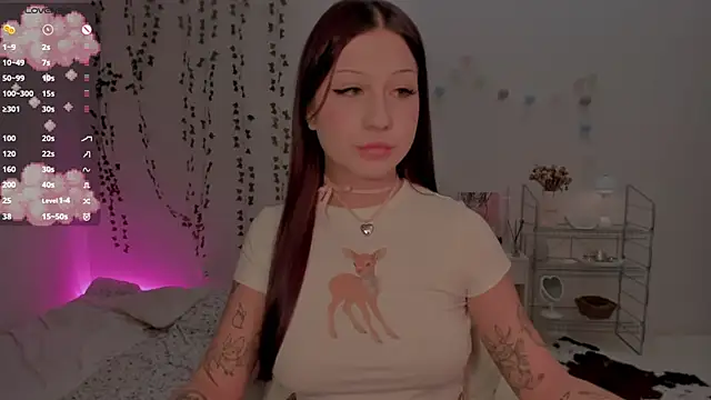 Snapshot of Mary_tiim chatting on November 2025 03:55:02 PM Mary tiim online show from November 2025 03:55:02 PM