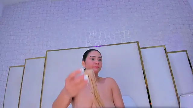 paola rodriguez online show from January 2026 12:10:01 PM