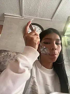 LauraAristizabal online show from January 2025 07:39:01 PM