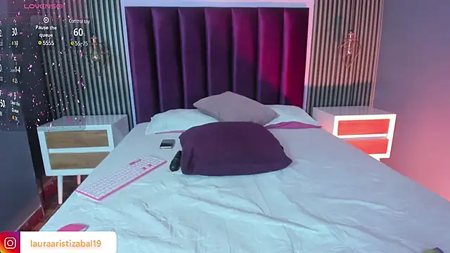 LauraAristizabal online show from January 2025 04:24:01 PM