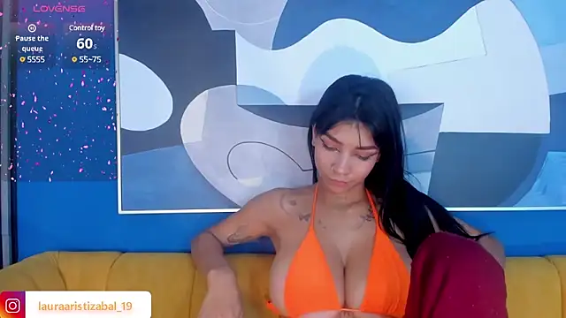 LauraAristizabal online show from March 2025 04:28:02 PM