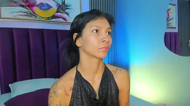 LauraAristizabal online show from November 2025 12:40:02 PM