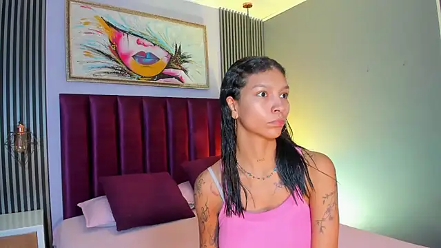 LauraAristizabal online show from March 2026 12:33:01 PM