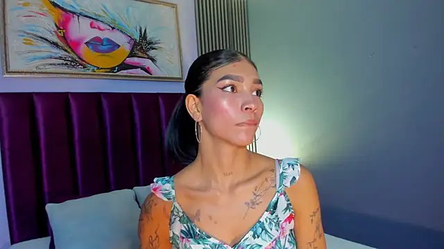 LauraAristizabal online show from April 2026 12:35:01 PM