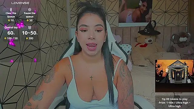 vane lopez  online show from October 2025 05:25:01 PM