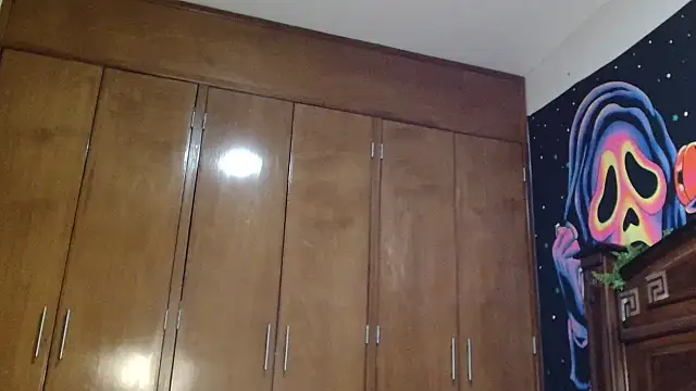 MINI Petite online show from September 2025 04:45:02 AM