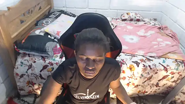 sexyjustin202 online show from January 2025 03:31:01 AM