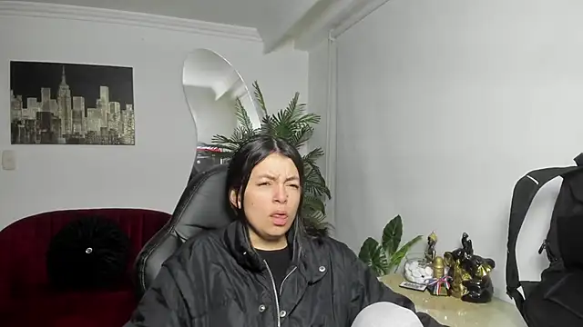 Meghan320 online show from October 2025 11:54:01 AM