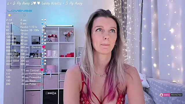 Karamelsw  online show from February 2025 08:55:02 PM