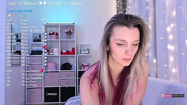 Karamelsw  online show from March 2025 02:47:02 AM