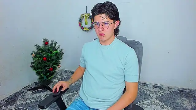 patrik 027 online show from December 2024 08:14:02 PM