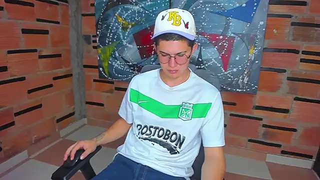 patrik 027 online show from January 2025 02:33:02 PM