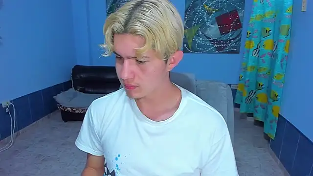 patrik 027 online show from October 2025 07:38:02 PM