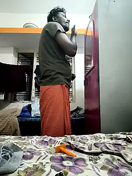 Snapshot of Mallupaiyanaachu chatting on January 2025 02:23:01 PM Mallupaiyanaachu online show from January 2025 02:23:01 PM