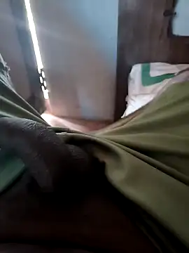 Snapshot of Mallupaiyanaachu chatting on January 2025 04:16:02 AM Mallupaiyanaachu online show from January 2025 04:16:02 AM