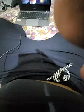 Snapshot of Mallupaiyanaachu chatting on January 2025 01:30:02 PM Mallupaiyanaachu online show from January 2025 01:30:02 PM