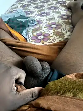 Snapshot of Mallupaiyanaachu chatting on January 2025 08:01:01 AM Mallupaiyanaachu online show from January 2025 08:01:01 AM