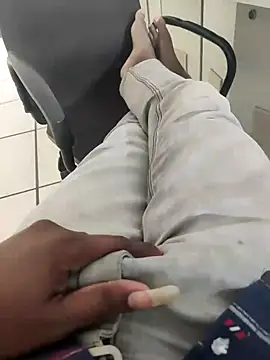 Snapshot of Mallupaiyanaachu chatting on September 2025 11:42:01 AM Mallupaiyanaachu online show from September 2025 11:42:01 AM