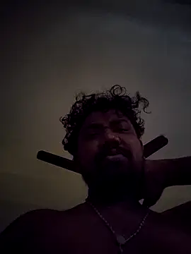 Snapshot of Mallupaiyanaachu chatting on November 2025 01:17:01 AM Mallupaiyanaachu online show from November 2025 01:17:01 AM