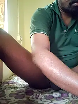 Snapshot of Mallupaiyanaachu chatting on November 2025 09:45:01 AM Mallupaiyanaachu online show from November 2025 09:45:01 AM