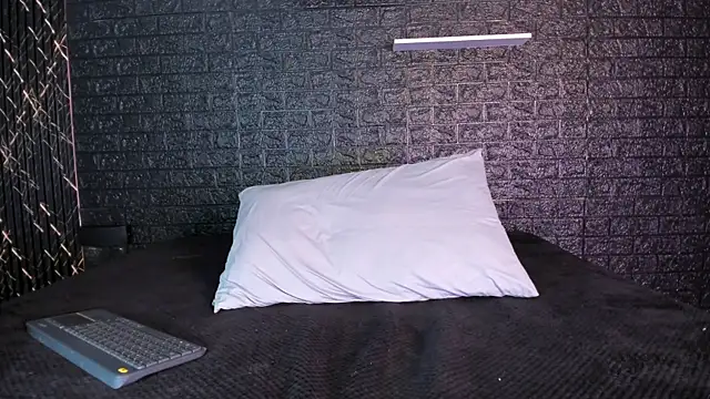 Snapshot of Victoria_Badgal_ chatting on October 2025 08:16:02 PM Victoria Badgal online show from October 2025 08:16:02 PM