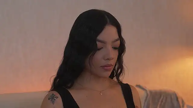 sarah hiill online show from March 2026 07:19:01 PM