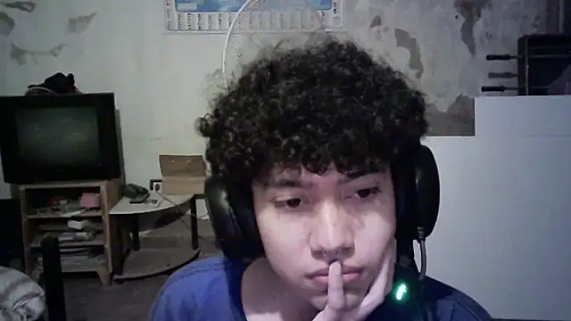 Emv2 online show from April 2026 02:11:01 AM