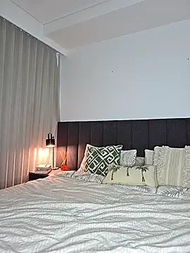 SashaJade  online show from February 2026 10:28:02 PM