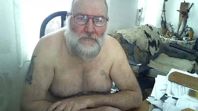 Snapshot of SexySantaC chatting on February 2026 08:57:01 AM SexySantaC online show from February 2026 08:57:01 AM