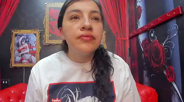 Snapshot of AmaiaDavies chatting on December 2024 01:36:01 AM AmaiaDavies online show from December 2024 01:36:01 AM