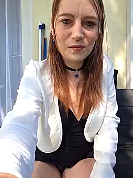 Snapshot of XLisaxx chatting on April 2026 01:46:01 PM XLisaxx online show from April 2026 01:46:01 PM