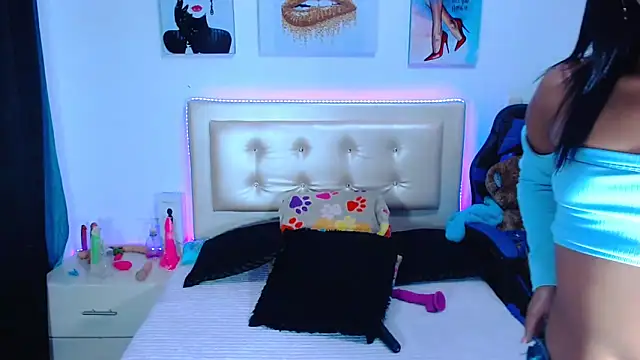 Jenng18 online show from December 2024 09:22:02 PM