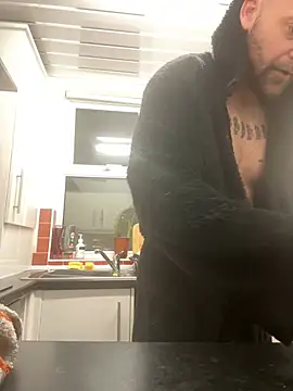 bigguy101 online show from January 2025 05:44:02 AM