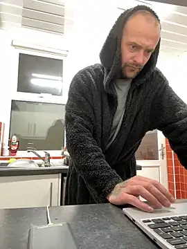 bigguy101 online show from February 2025 04:41:02 AM