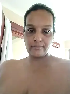 NWC4LYF online show from October 2025 07:32:01 AM