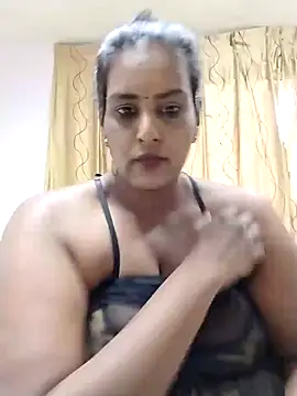 NWC4LYF online show from May 2026 10:44:01 AM